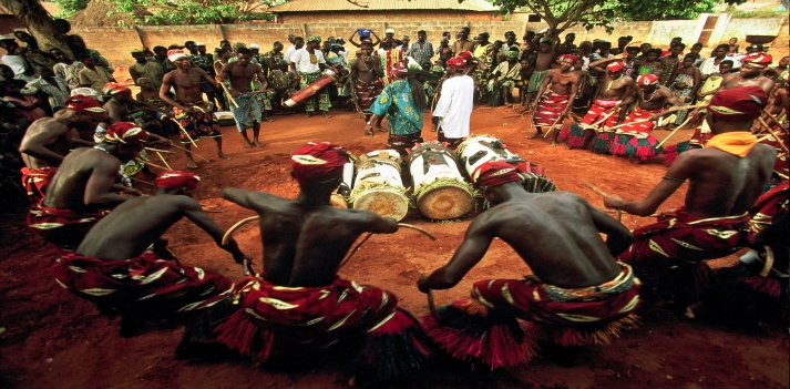 Azonzo in Burkina Faso e Ghana 