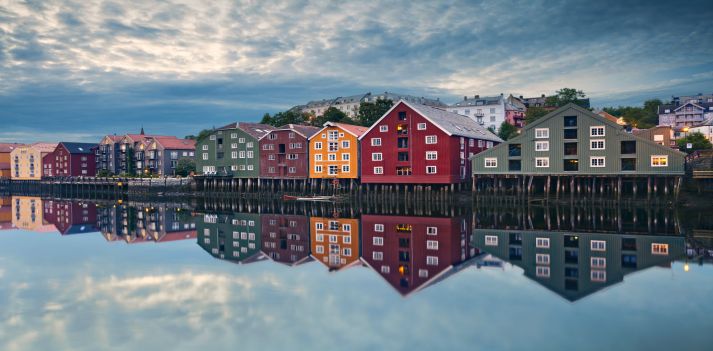 Viaggio in Norvegia: Isole Lofoten, sole di mezzanotte e fiordi con Azonzo Travel  2